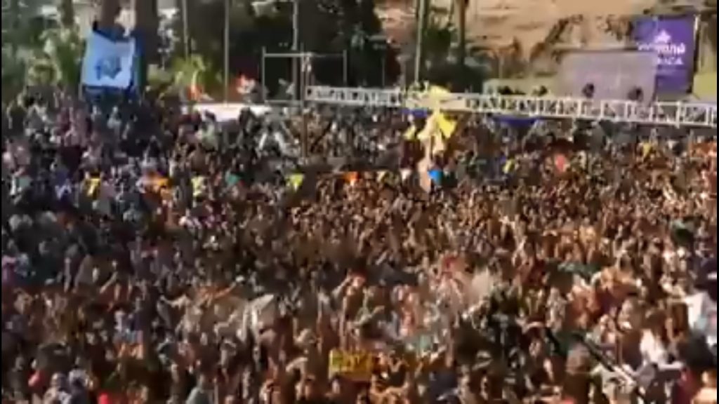 VIDEO| Así protestaba contra Piñera el público del Carnaval de Arica antes del emplazamiento de Américo
