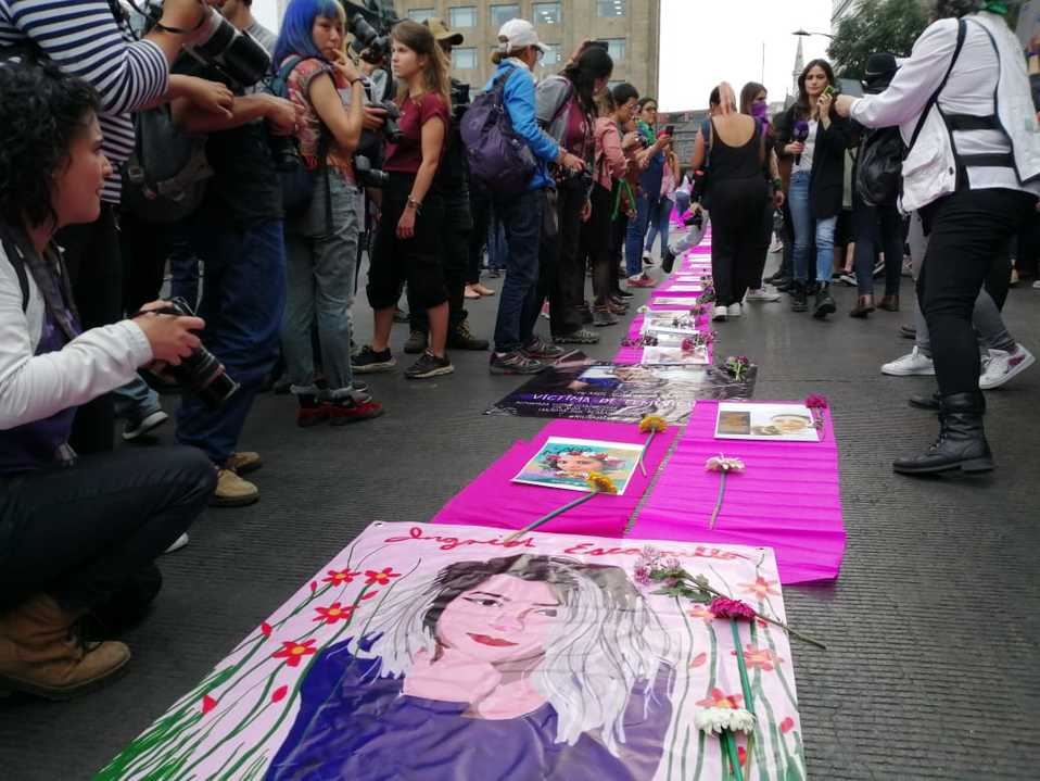 En México marchan contra la prensa que «hace espectáculo» con los femicidios