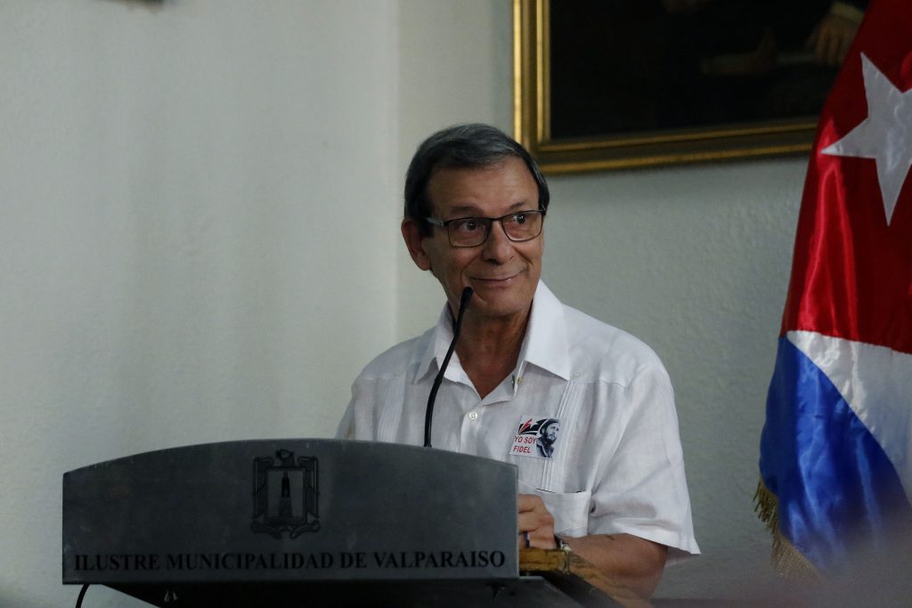 Embajador cubano defiende medicamento importado por Jadue: «Es una herramienta de combate al coronavirus y la pandemia»