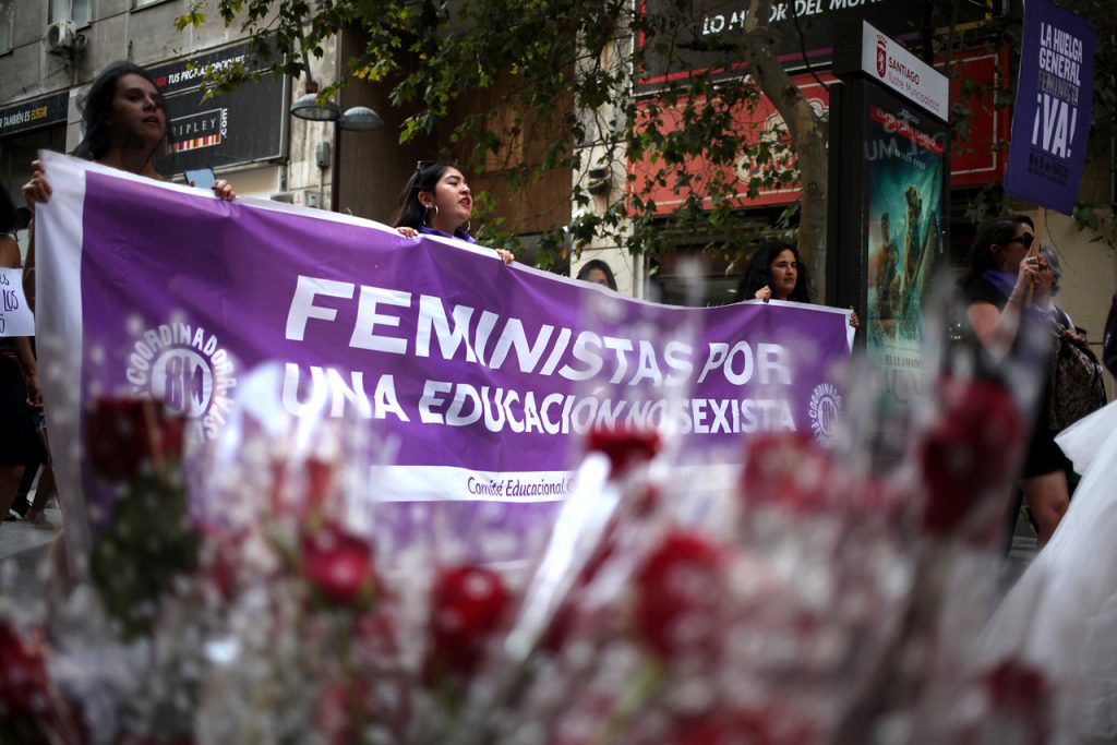 Feministas responden a dichos de Piñera: «Lo funaremos donde esté y le haremos la vida imposible»