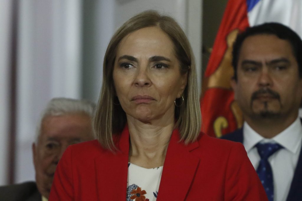 Ministra Plá respalda a Piñera tras cuestionado comentario en promulgación de la Ley Gabriela