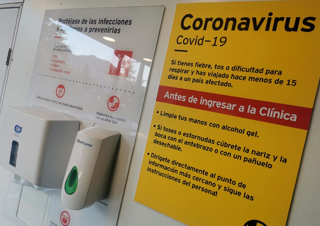 Coronavirus en Chile: contagiados suben a 1.610 personas y se confirma el quinto fallecimiento