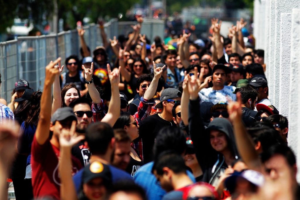 Lollapalooza y fútbol: Eventos masivos ad portas de inminente cancelación