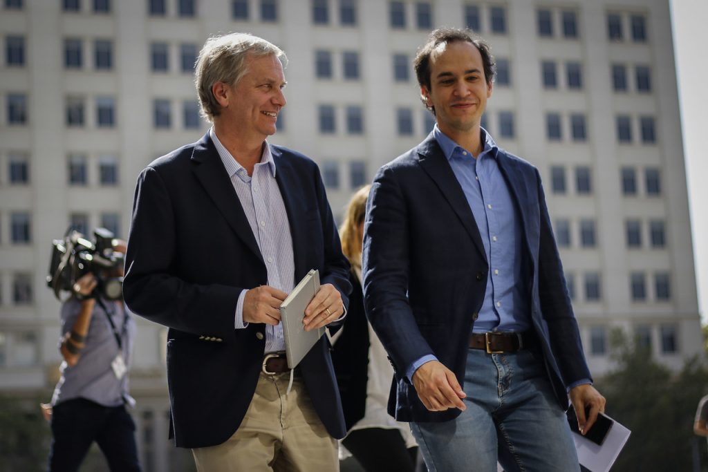 Partido Republicano se declara “oficialmente en oposición» al gobierno de Piñera