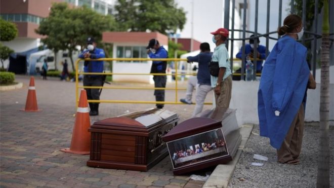 Gobierno ecuatoriano confirma 6.700 muertos durante abril en zona donde el promedio mensual son 2.000 fallecidos