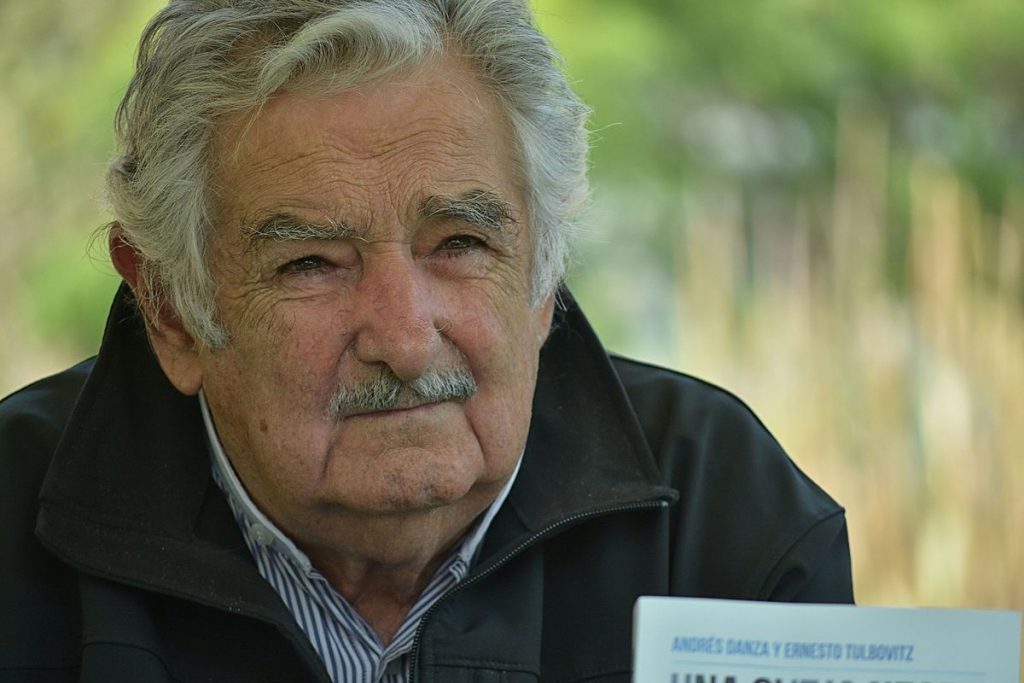 Mujica y efectos del COVID-19: «El capitalismo no va a cambiar por esto, los que podemos cambiar somos los humanos»