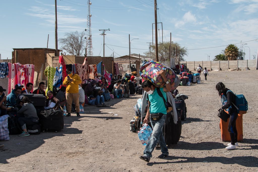 FOTOS| Comenzó repatriación de ciudadanos bolivianos atrapados en Huara