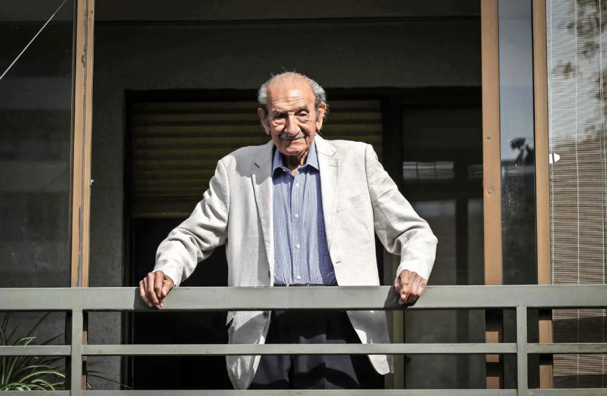 Médico chileno de 101 años que ha enfrentado cinco epidemias: «El COVID-19 es la peor que he vivido»