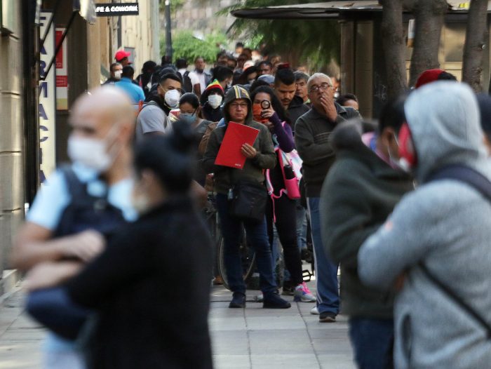 Desempleo en el Gran Santiago sufre una histórica alza: Desocupación llegó al 15,6%