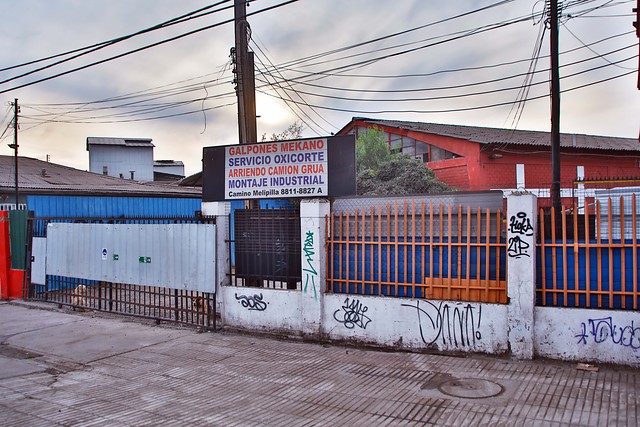 Seremi de Salud clausuró galpón donde se realizó fiesta clandestina en Maipú
