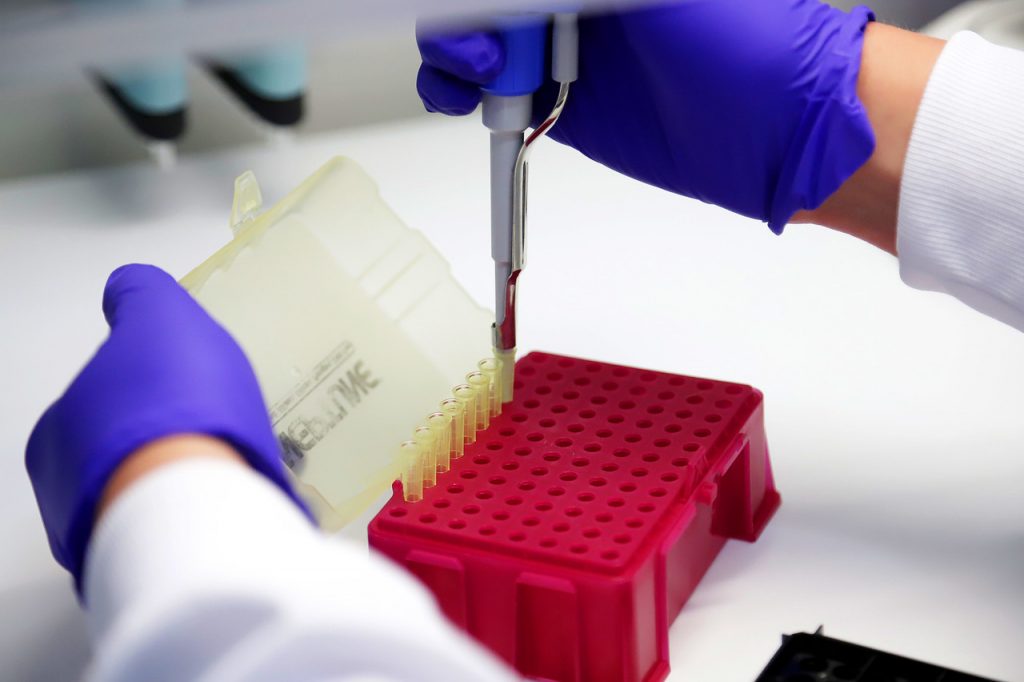 Alcaldesa de La Pintana denuncia restricción del gobierno en toma de tests PCR