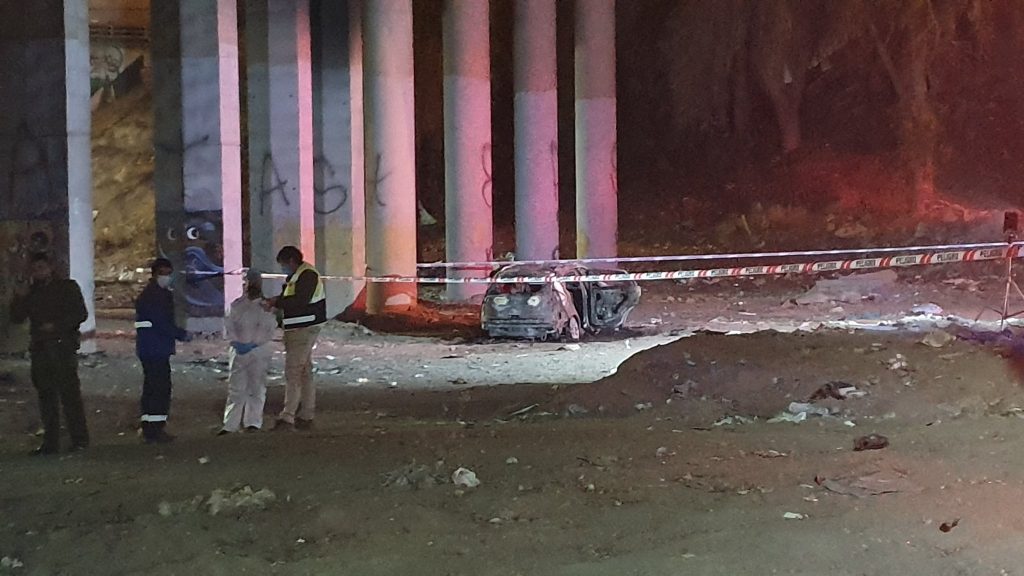 Encuentran a persona muerta al interior de un vehículo incendiado en Quilicura