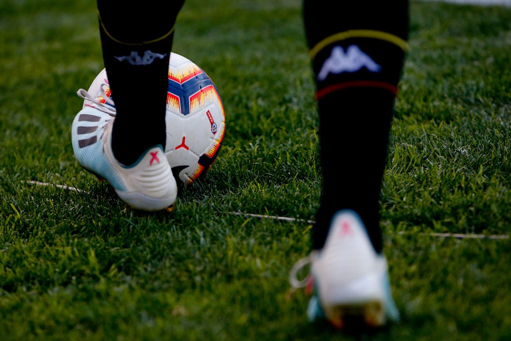 Avanza el regreso del fútbol en Chile: Gobierno confirma permiso especial para deportistas de alto rendimiento