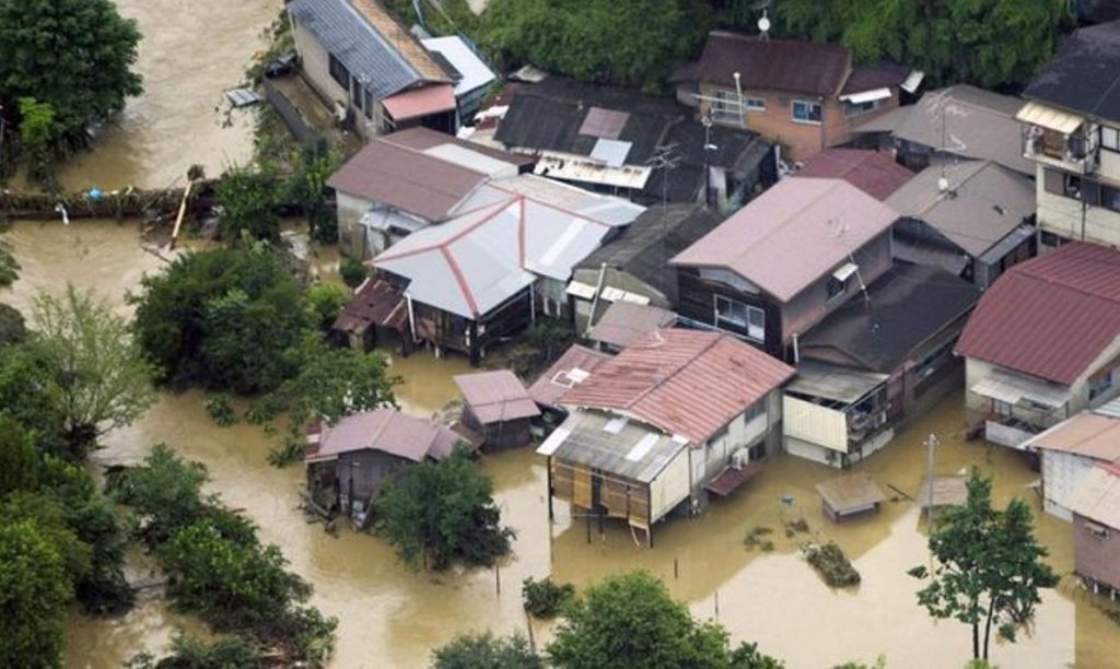 Lluvias torrenciales en Japón causan más de 30 muertos y localidades aisladas